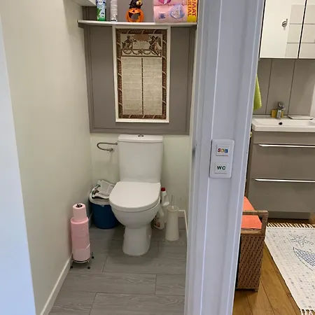 Апартаменти 6 Pers Climatise - Centre A 15 Min De La - 75m2 - 3 - Terrasse -calme - Parking *