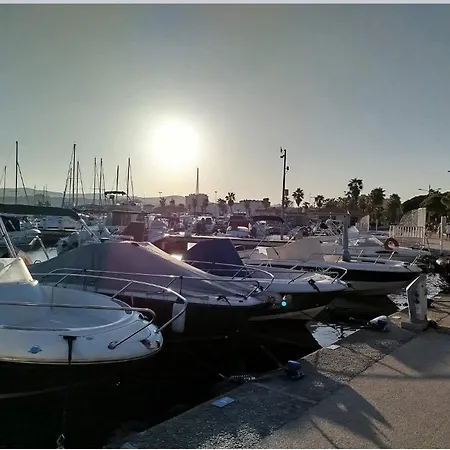 6 Pers Climatise - Centre A 15 Min De La - 75m2 - 3 - Terrasse -calme - Parking *