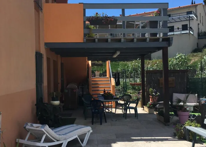 6 Pers Climatisé - Centre à 15 Min De La - 75m2 - 3 - Terrasse -calme - Parking Appartamento Le Lavandou