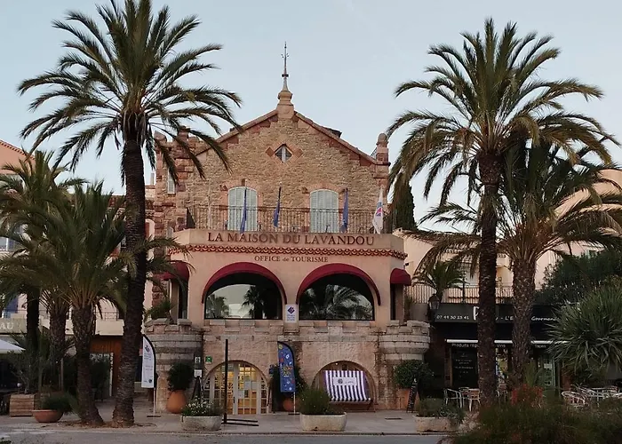 6 Pers Climatisé - Centre à 15 Min De La - 75m2 - 3 - Terrasse -calme - Parking Appartamento