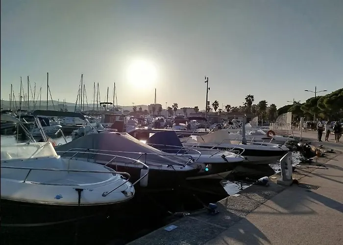 6 Pers Climatisé - Centre à 15 Min De La - 75m2 - 3 - Terrasse -calme - Parking *